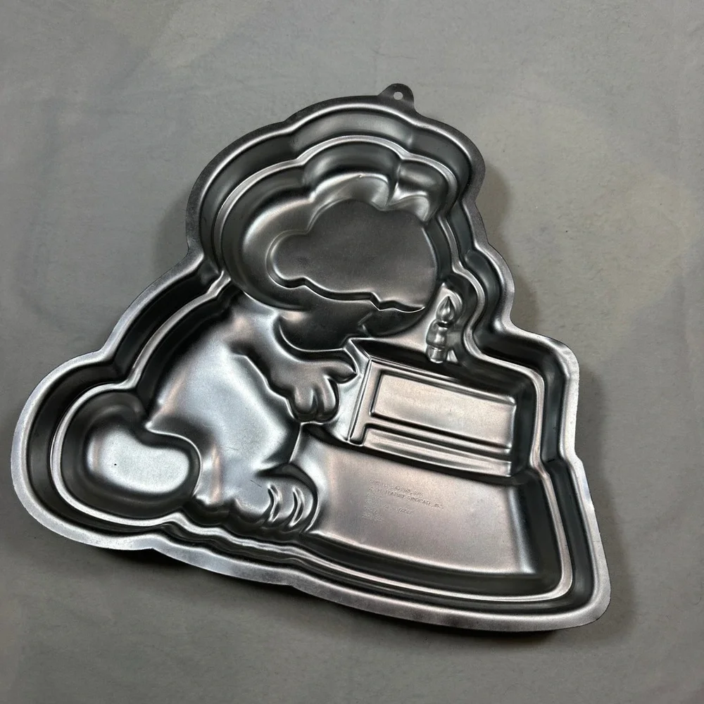 Vintage 1978  Wilton Garfield Birthday Cake Tin Pan Aluminum Mold 1981 Silver
